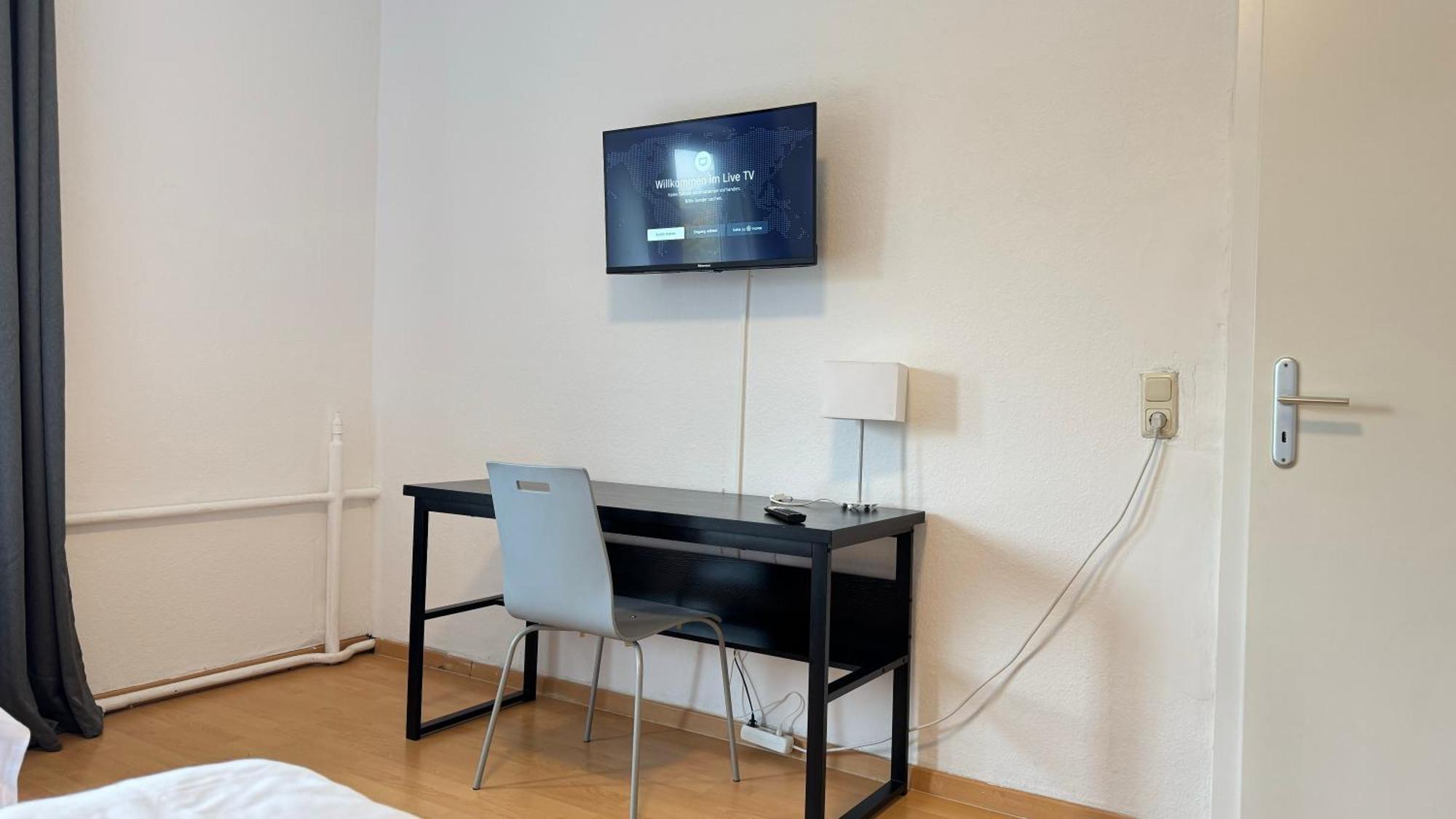 Apartments Im Herzen Von Neumuenster Innenstadt & Hbf Fusslaeufig, Mit Privatparkplatz Zewnętrze zdjęcie