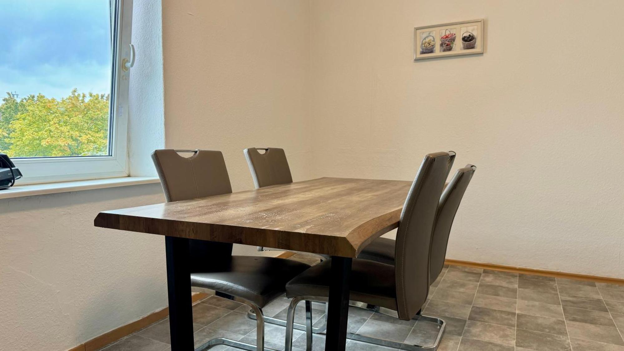 Apartments Im Herzen Von Neumuenster Innenstadt & Hbf Fusslaeufig, Mit Privatparkplatz Zewnętrze zdjęcie