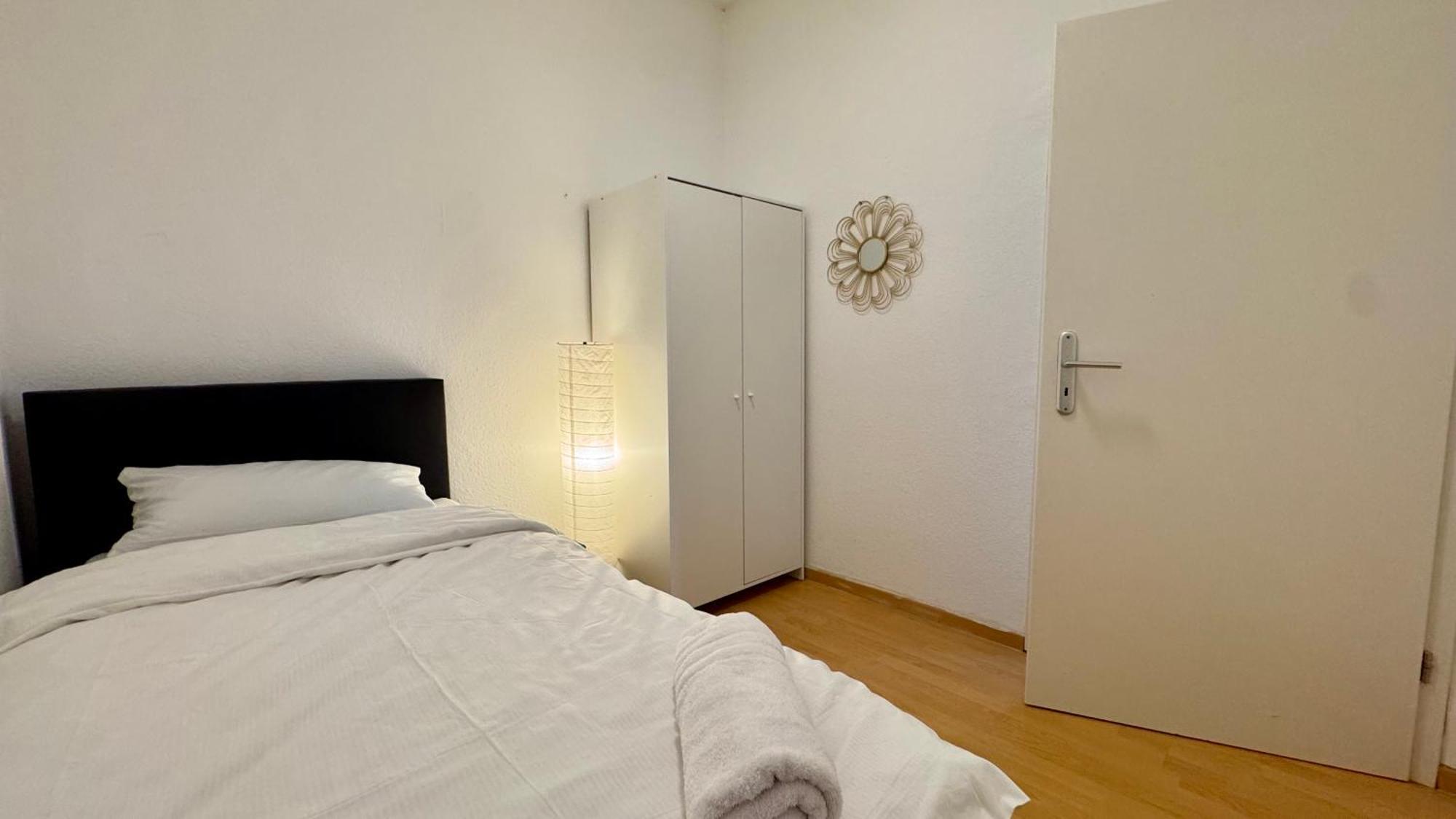 Apartments Im Herzen Von Neumuenster Innenstadt & Hbf Fusslaeufig, Mit Privatparkplatz Zewnętrze zdjęcie