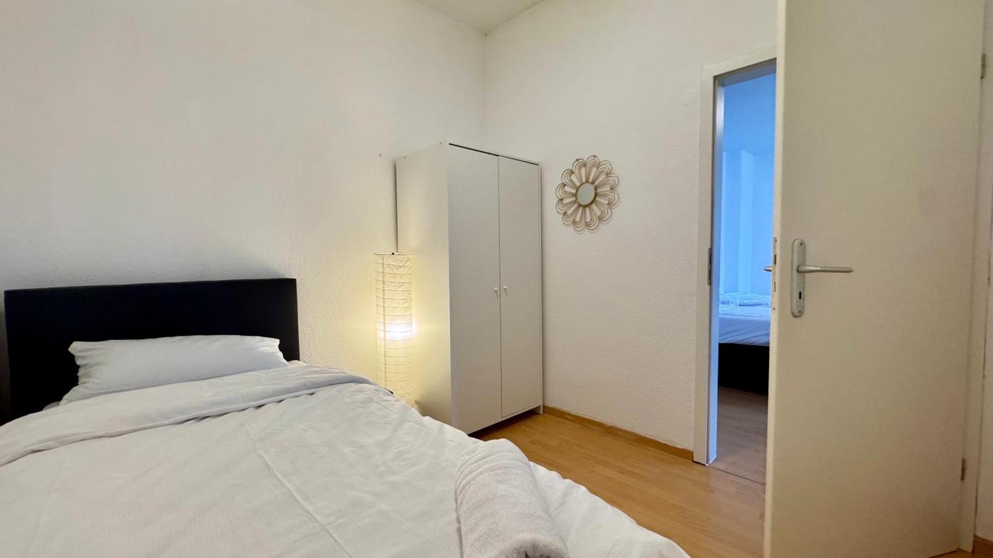 Apartments Im Herzen Von Neumuenster Innenstadt & Hbf Fusslaeufig, Mit Privatparkplatz Zewnętrze zdjęcie
