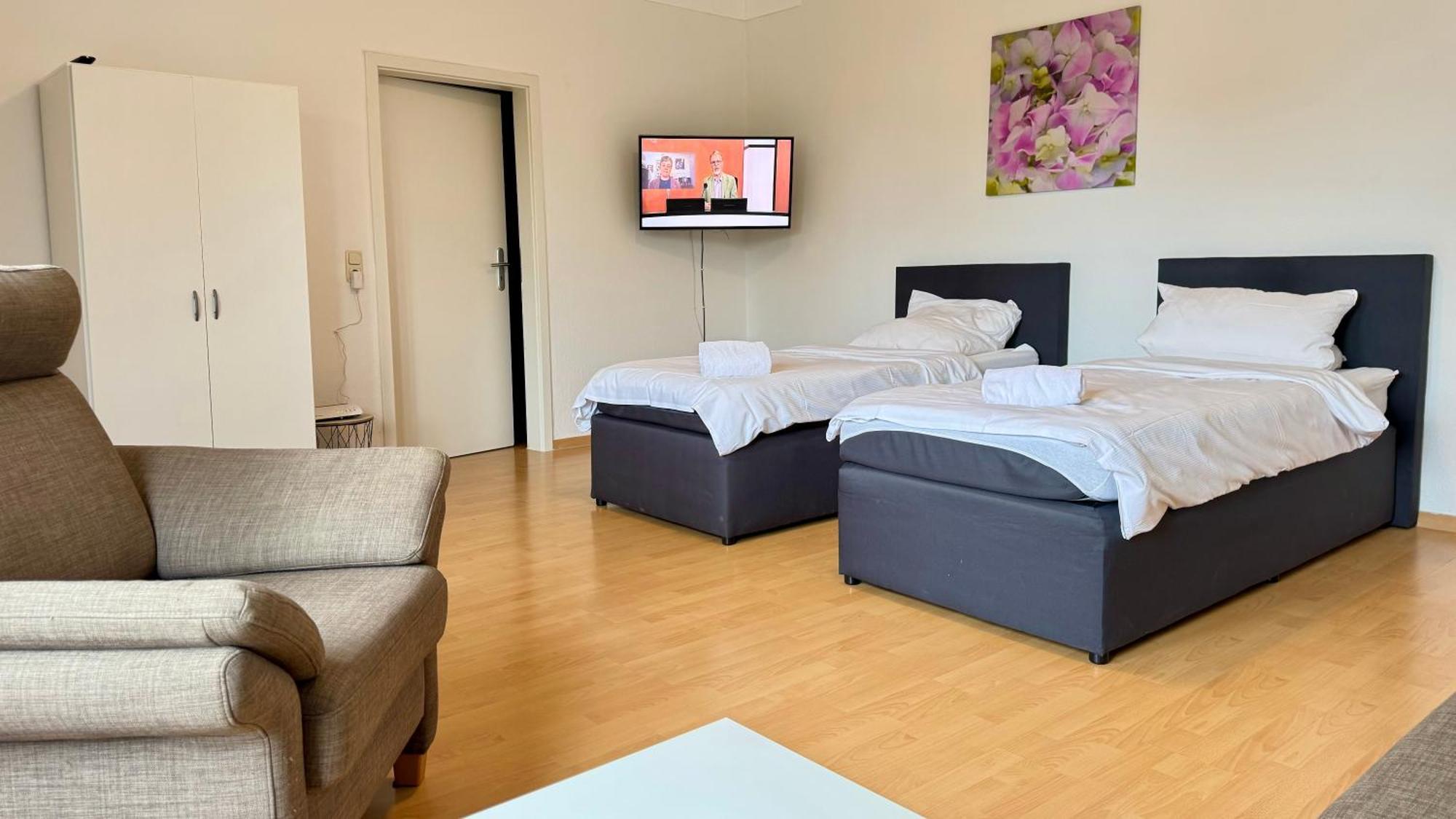 Apartments Im Herzen Von Neumuenster Innenstadt & Hbf Fusslaeufig, Mit Privatparkplatz Zewnętrze zdjęcie