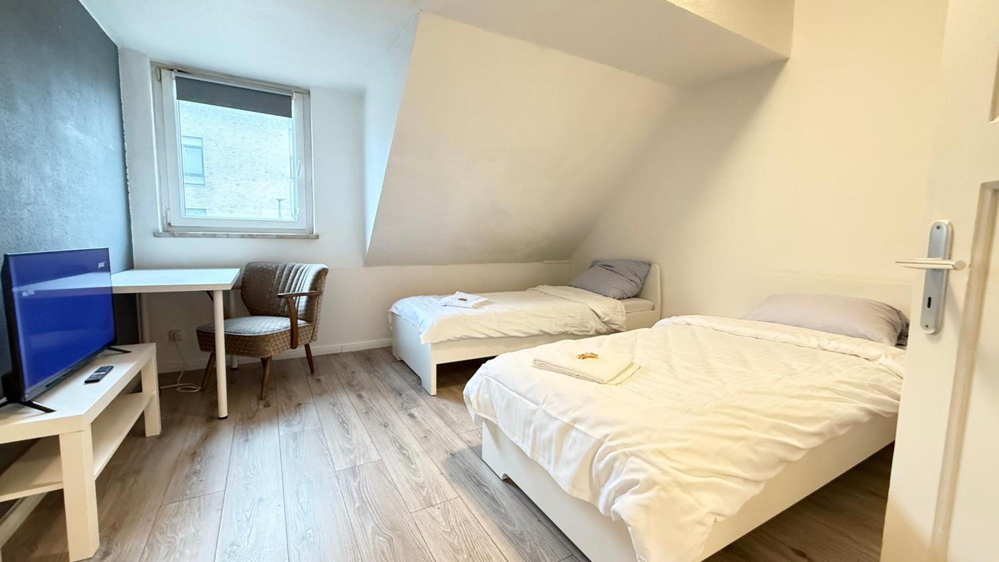 Apartments Im Herzen Von Neumuenster Innenstadt & Hbf Fusslaeufig, Mit Privatparkplatz Zewnętrze zdjęcie