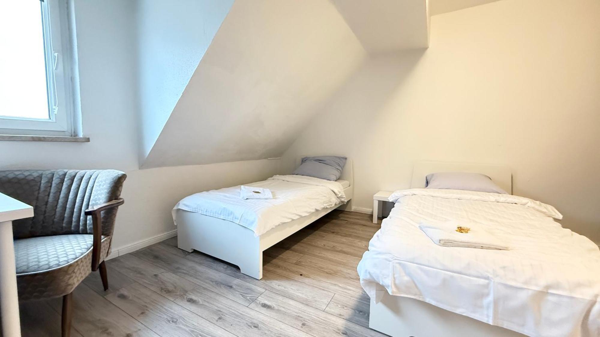Apartments Im Herzen Von Neumuenster Innenstadt & Hbf Fusslaeufig, Mit Privatparkplatz Zewnętrze zdjęcie