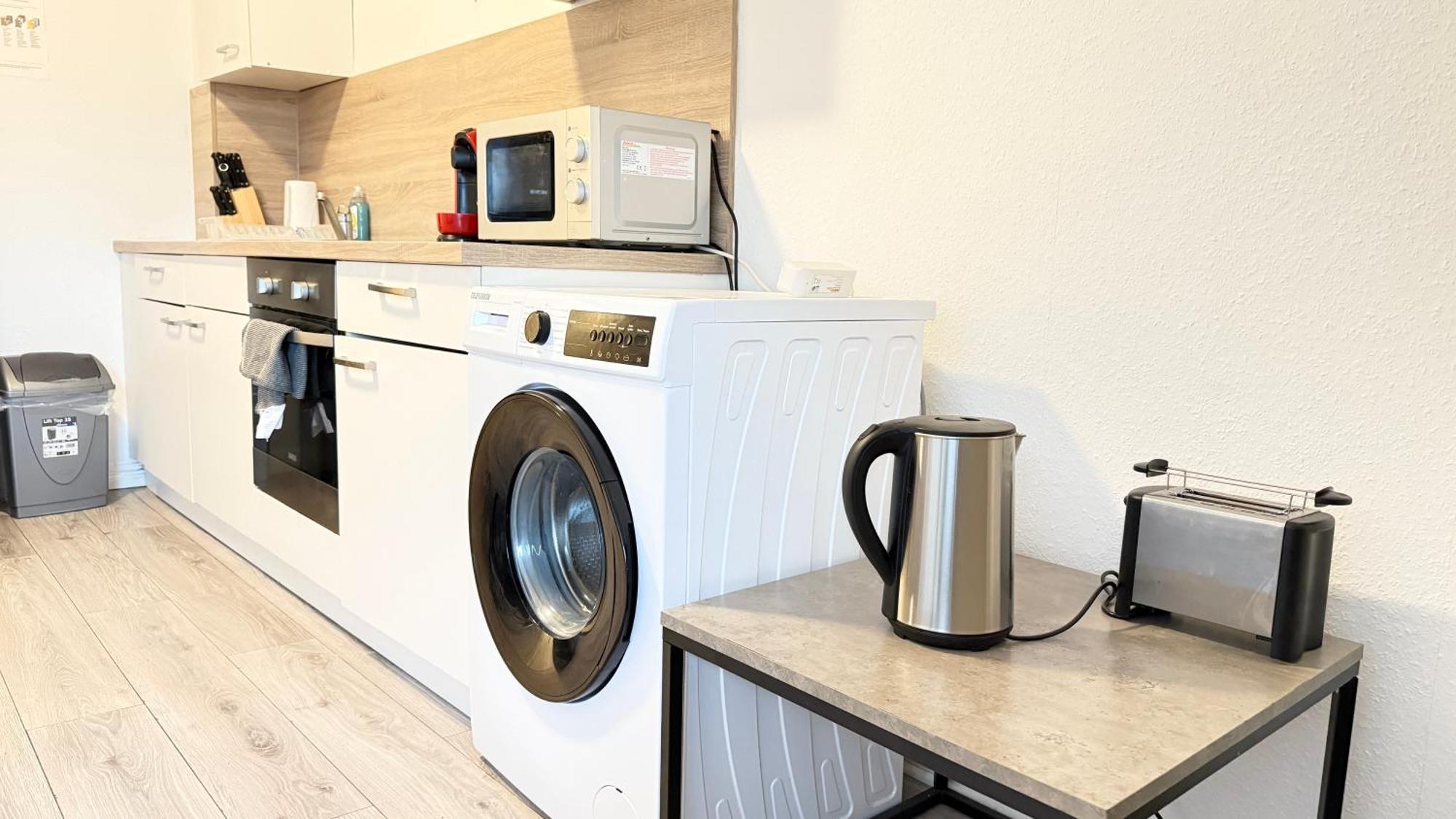Apartments Im Herzen Von Neumuenster Innenstadt & Hbf Fusslaeufig, Mit Privatparkplatz Zewnętrze zdjęcie