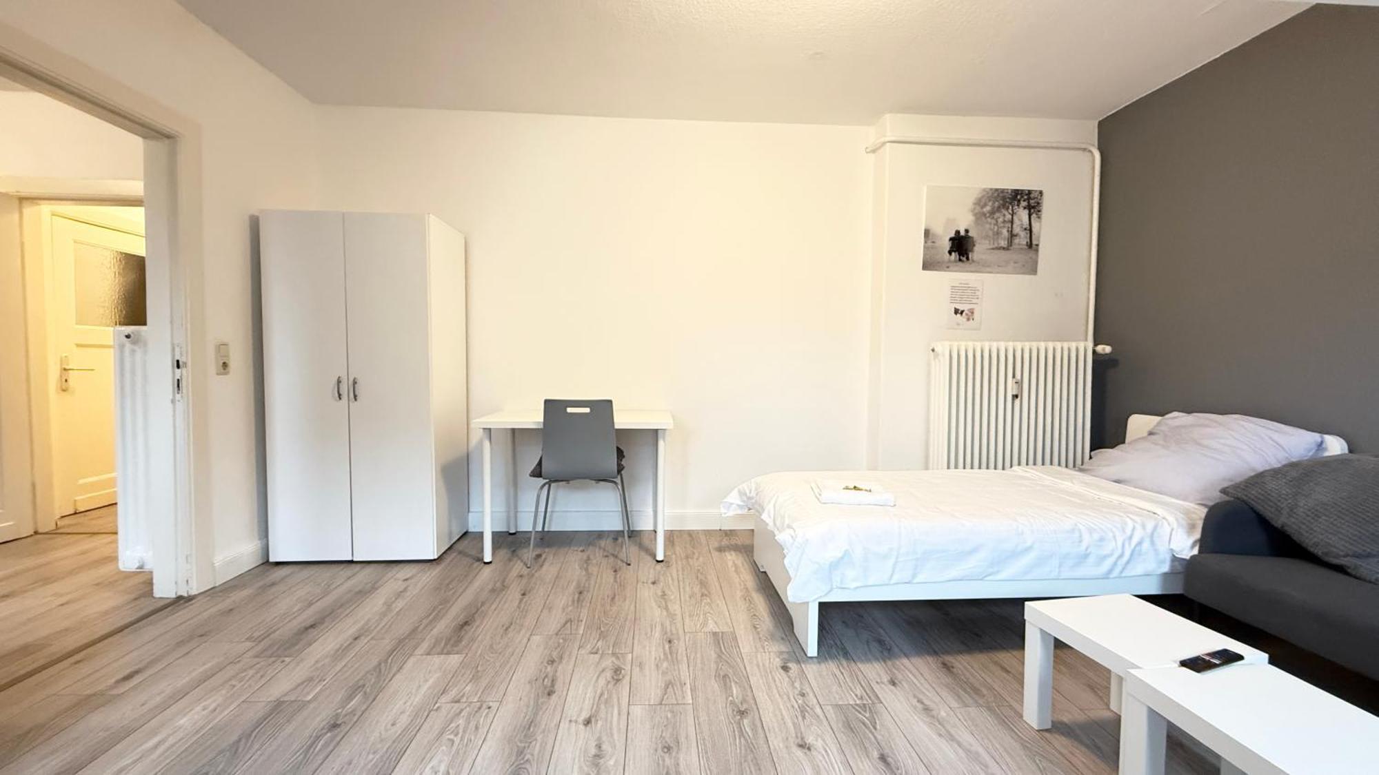Apartments Im Herzen Von Neumuenster Innenstadt & Hbf Fusslaeufig, Mit Privatparkplatz Zewnętrze zdjęcie