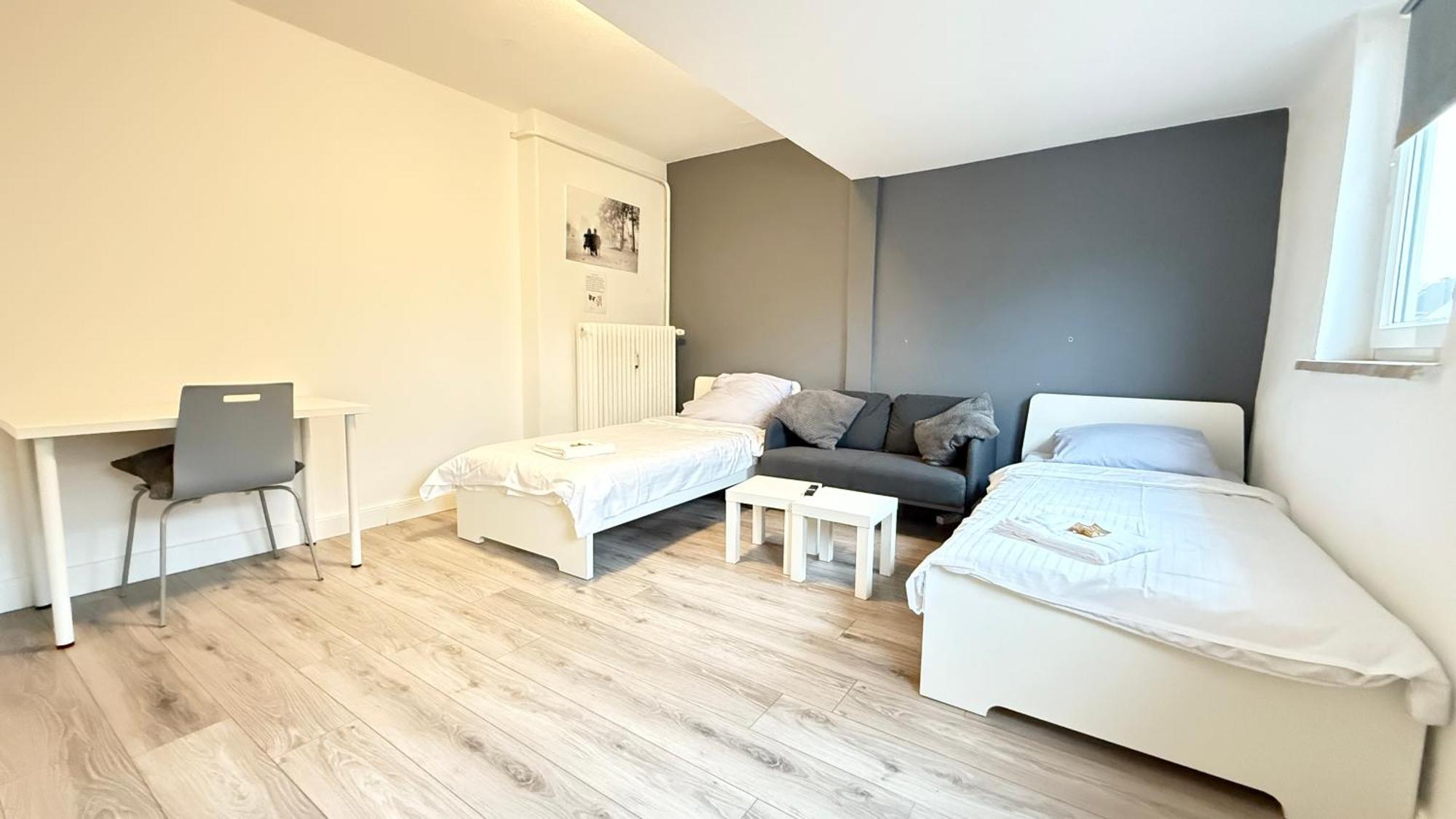 Apartments Im Herzen Von Neumuenster Innenstadt & Hbf Fusslaeufig, Mit Privatparkplatz Zewnętrze zdjęcie