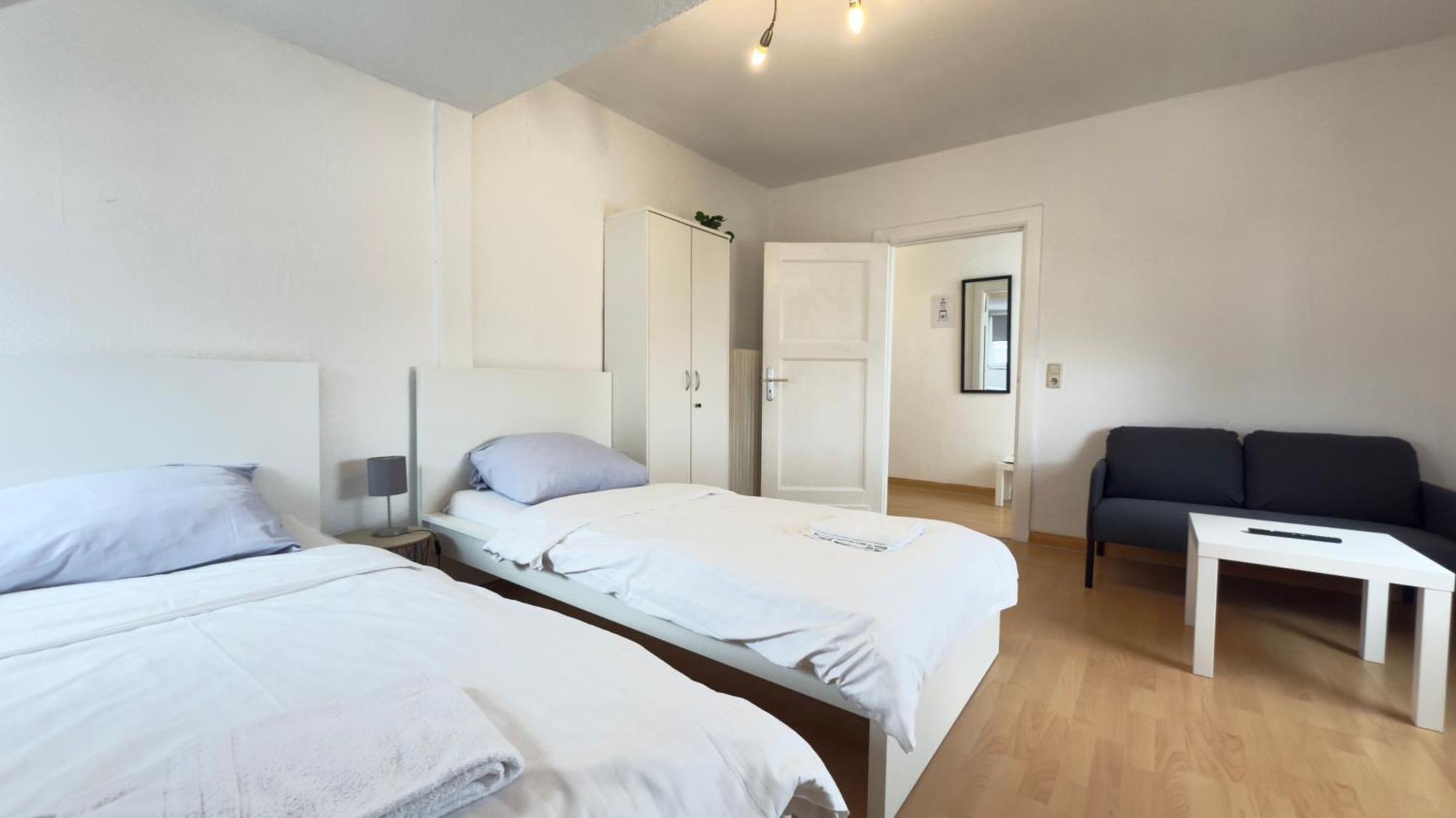 Apartments Im Herzen Von Neumuenster Innenstadt & Hbf Fusslaeufig, Mit Privatparkplatz Zewnętrze zdjęcie